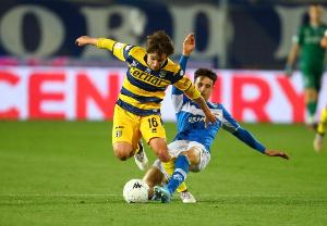 伯納貝談?dòng)任膫髀劊何也豢葱侣?，專注于自己該做的? >
                                        </div>
                                    </div>
                                                                        <div   id=