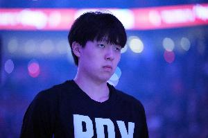 開拓者媒體人：楊瀚森在防守端不像個NBA球員 不知他能否彌補差距