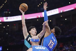 美記：對付小陣容楊瀚森上不了 對約基奇等高大內(nèi)線時可試著用下