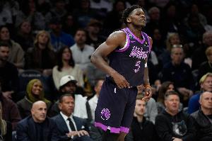 喬丹：包夾是對(duì)手給華子的尊重 要在舒服位置接球&傳空位&傳內(nèi)線