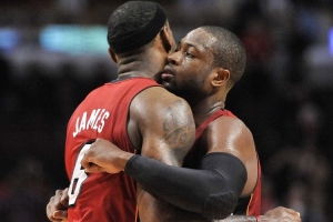 韋德：比較喬丹和詹姆斯是毫無意義的 我看到的喬丹只有高光集錦