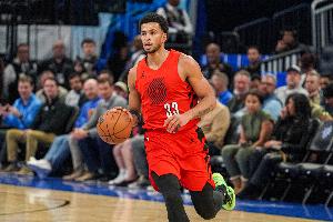 防守大閘&頂級3D！卡馬拉全場17+6+4+2蓋帽