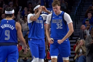 這就是你們要的狀元吧！弗拉格后仰中投+蓋帽+空切上籃殺死比賽