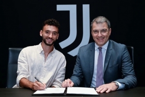 記者：若昂·馬里奧已經(jīng)向尤文申請離隊(duì)，他期望得到更多出場機(jī)會(huì)