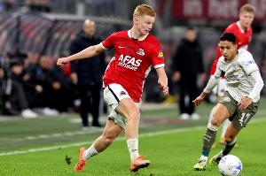 電訊報(bào)：阿爾克馬爾冬窗不急于出售斯米特，夏窗可能價(jià)格更高