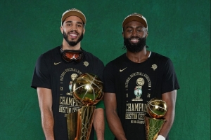 塔圖姆談布朗FMVP：我沒(méi)有敵意&也沒(méi)生氣 我也有機(jī)會(huì)但要再次奪冠