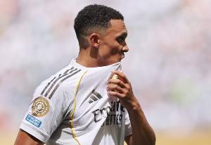 長傳助姆巴佩一條龍破門，阿諾德送出加盟皇馬后個人西甲首次助攻