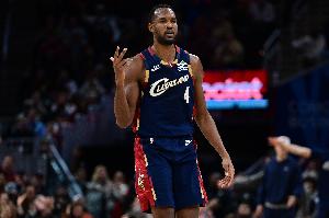 還有得打！莫布里命中續(xù)命三分球