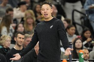 解說：馬刺不會(huì)梭哈字母哥 要價(jià)太高了 他們應(yīng)該追求保羅