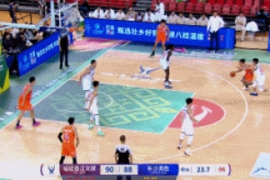 關(guān)鍵先生！特萊斯20中9拿到28分&兩次關(guān)鍵單打命中 另有4板11助