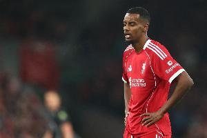 ??跟隊(duì)：紅軍只落后第四2分有點(diǎn)瘋狂，感覺(jué)他們排名應(yīng)該低得多