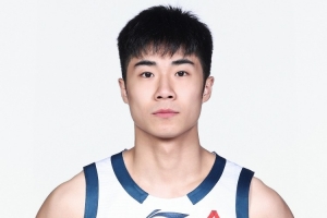 狀態(tài)糟糕！新科榜眼杜智博出戰(zhàn)20分鐘僅拿5分2助 出現(xiàn)5失誤