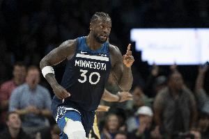 出色的二當(dāng)家！蘭德爾18中9砍全場(chǎng)最高28分&第三節(jié)10分扛起球隊(duì)