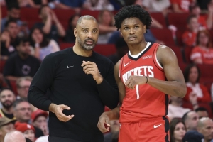 對比賽的理解日益加深！阿門·湯普森正走在成為偉大控衛(wèi)的道路上