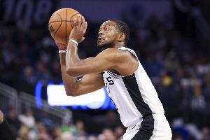 美記：馬刺計劃以福克斯+核心球員+選秀權(quán) 在2月構(gòu)建交易字母方案