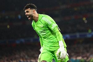 每體：拉亞表現(xiàn)已超越烏奈·西蒙，但仍需說服德拉富恩特改變主意