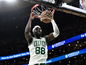 生猛！科塔接球順下 起飛暴力隔扣沃特金斯