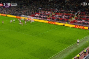 神換人！努諾第83分鐘換上歐文，同一分鐘角球就創(chuàng)造機會扳平