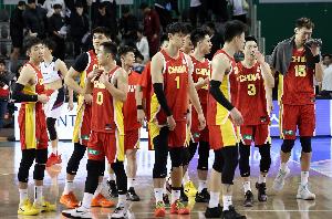 籃協(xié)負(fù)責(zé)人：對世預(yù)賽兩場失利 籃協(xié)將堅(jiān)決直面問題&不回避不逃避