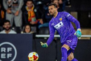 神劇情！對(duì)手119分鐘錯(cuò)失絕殺點(diǎn)球，10人瓦倫西亞120分鐘絕殺晉級(jí)