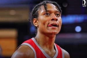 罰球絕殺！火箭舊將小泰泰·華盛頓22中11砍全場(chǎng)最高33分加7助