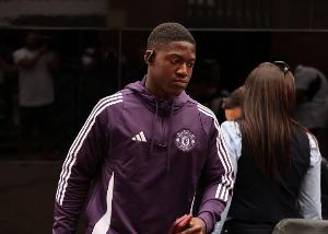 曼晚談梅努：他已經(jīng)承受不起繼續(xù)被忽視和冷落，需要離隊(duì)尋求發(fā)展