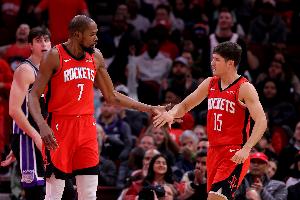 都是背靠背第二戰(zhàn)！ESPN預(yù)測(cè)明天勝率：火箭71.8% 獨(dú)行俠28.2%