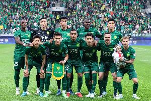 記者評(píng)國(guó)安半場(chǎng)：斗志欲望都是滿分，這才是北京球迷熟悉的國(guó)安