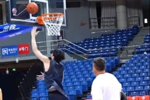 NBA頂級(jí)教練Bill特訓(xùn)課 | 少年熱血進(jìn)階 日復(fù)一日打磨硬核實(shí)力！