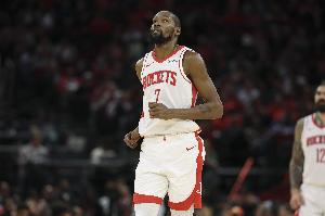 KD：很多人犧牲了陪伴家人的時間來幫助我提高 我對此心懷感激