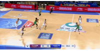 略顯尷尬！奧利弗奮力拼下前場籃板 隨后出現(xiàn)脫手&再起被筐帽