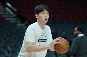 隊記：瀚森明天前往孟菲斯與球隊會合 開拓者本想讓小楊多打G聯(lián)賽