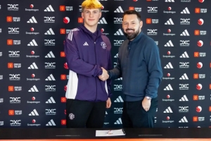 曼晚：16歲的哈迪與曼聯(lián)簽的是獎(jiǎng)學(xué)金合同，滿17歲后可簽職業(yè)合同