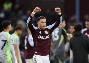 大場面先生，卡什成為本賽季英超首位對陣曼城、阿森納都破門球員