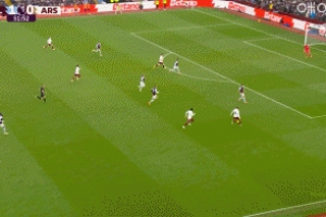 替補奇兵！薩卡橫傳，特羅薩德推射入網(wǎng)，阿森納1-1扳平維拉！