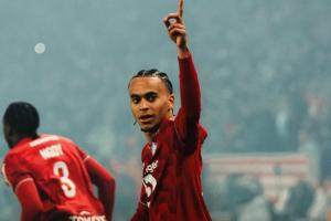 距榜首2分！姆巴佩18歲弟弟法甲8場(chǎng)3球，絲滑制勝球+模仿哥哥慶祝