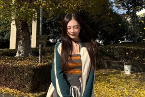 國(guó)安總經(jīng)理李明女兒現(xiàn)場(chǎng)觀戰(zhàn)足協(xié)杯決賽，與弟弟李嗣镕一同慶祝