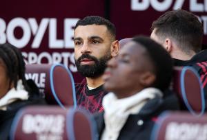 跟隊(duì)怒批薩拉赫：不該將“家丑”外揚(yáng)，利物浦高層如今要被迫站隊(duì)