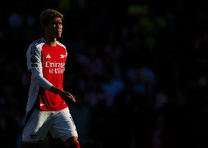 今夏與阿森納解約！荷媒：阿賈克斯將引援目光投向富安健洋