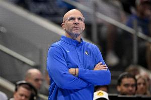 近5戰(zhàn)4勝！基德：球轉(zhuǎn)移非常流暢 防守端表現(xiàn)給了我們贏球的底氣