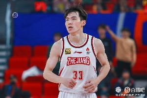 關(guān)鍵三分收比賽！吳前出戰(zhàn)35分鐘 三分6中3拿到13分3板8助2斷
