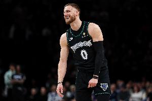 迪文：防守要更穩(wěn)健也要敢于冒險(xiǎn)嘗試搶斷 努力在兩者之間找平衡