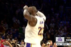 ??王冠戴起來(lái)！詹姆斯關(guān)鍵時(shí)刻個(gè)人連續(xù)強(qiáng)投砍下10分