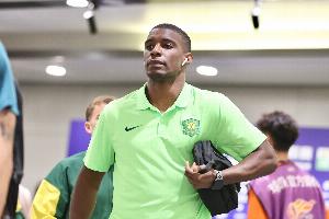 足球報(bào)點(diǎn)評(píng)國(guó)安外援：僅法比奧一人高光，后腰位置不符合達(dá)萬特點(diǎn)