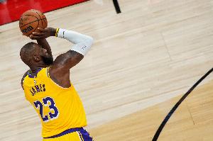 湖人本賽季關(guān)鍵時刻比賽8勝0負(fù) 聯(lián)盟唯一不敗球隊(duì)！