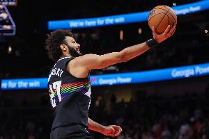 砍瓜切菜！賈馬爾·穆雷上籃得手 半節(jié)時間5中4獨取10分