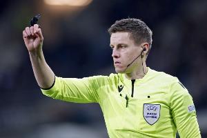 巴黎歐冠客戰(zhàn)畢巴裁判名單：德國名哨希伯特執(zhí)法比賽