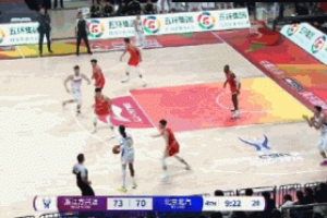 扮演奇兵但未能救主！張知垚替補12中6拿到14分6板2助 搶3前場板