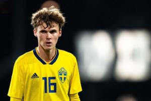 奇兵，斯韋德貝里是西甲歷史第3位伯納烏替補(bǔ)登場雙響的客隊(duì)球員