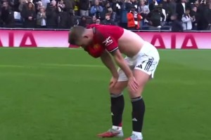 曼聯(lián)球迷：看到賽后德里赫特的不甘，真讓人心痛